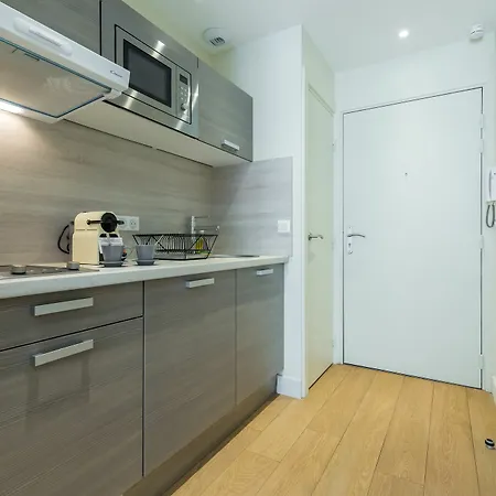 Florella Jean Jaures Apartamento