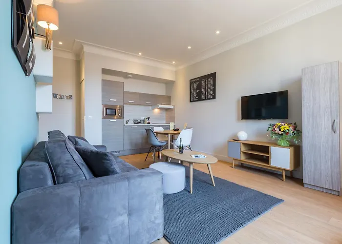 Florella Jean Jaures Apartamento