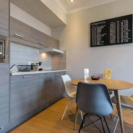 Florella Jean Jaures Apartamento